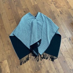 Calvin Klein Poncho